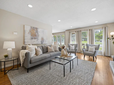 20863 47 Avenue - 5