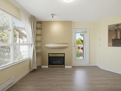 303-10186 155 Street - 5