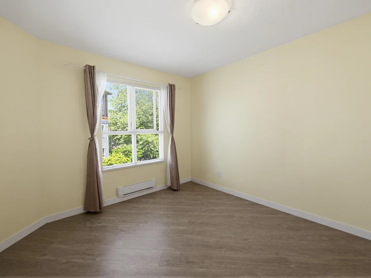 303-10186 155 Street, Surrey, BC, V3R 0R6 - 20