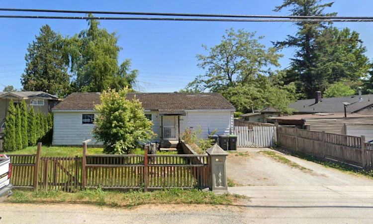 10618 140 Street