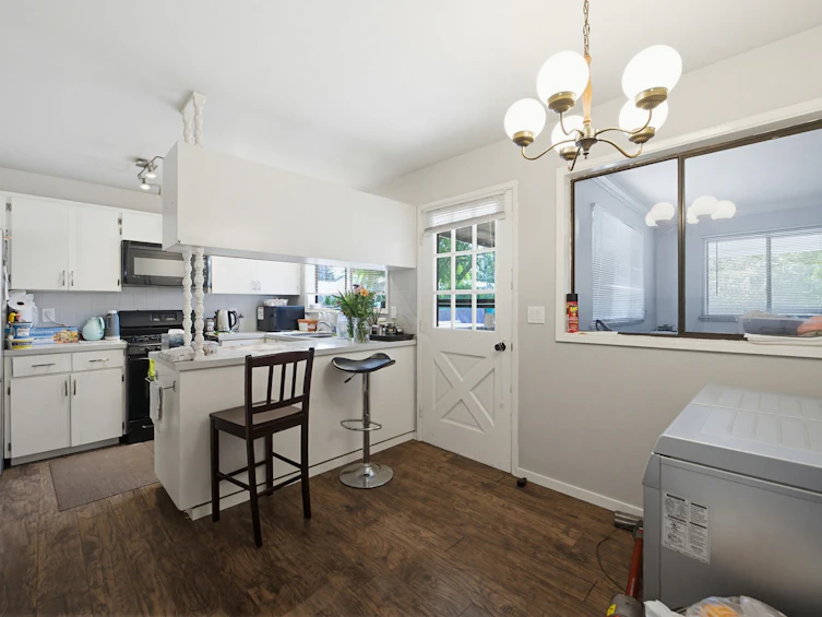 15524 105a Avenue, Surrey, BC, V3R 1S6 - 14