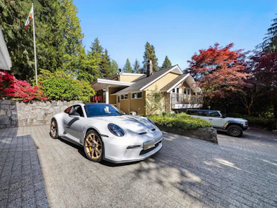 537 Eastcot Road - 4