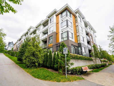 B004-20087 68 Avenue - 4