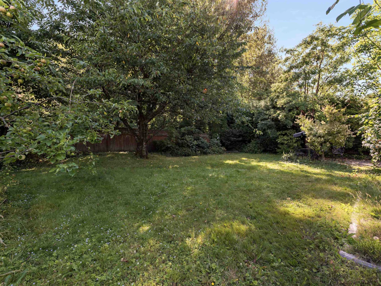 10996 82 Avenue, Delta, BC, V4C 2B3 - 16