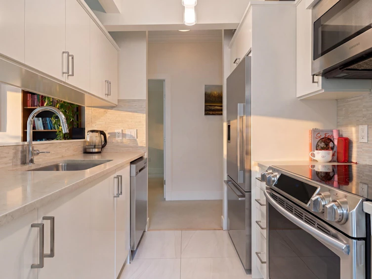 307-2256 W 7th Avenue, Vancouver, BC, V6K 1Y2 - 11
