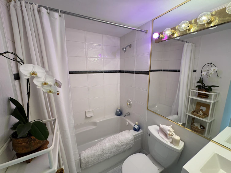 311-1630 W 1st Avenue, Vancouver, BC, V6J 1G1 - 13