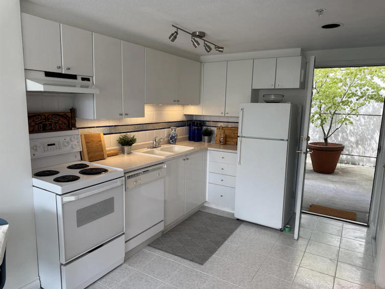 311-1630 W 1st Avenue, Vancouver, BC, V6J 1G1 - 8