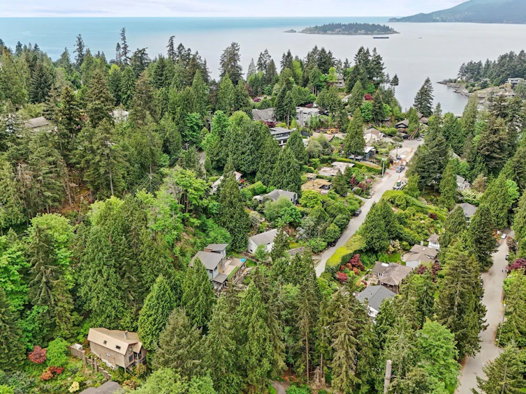 5566 Gallagher Place, West Vancouver, BC, V7W 1N9 - 32