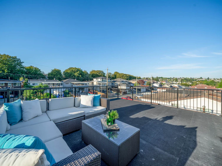 1167 E 63rd Avenue, Vancouver, BC, V5X 2L3 - 2