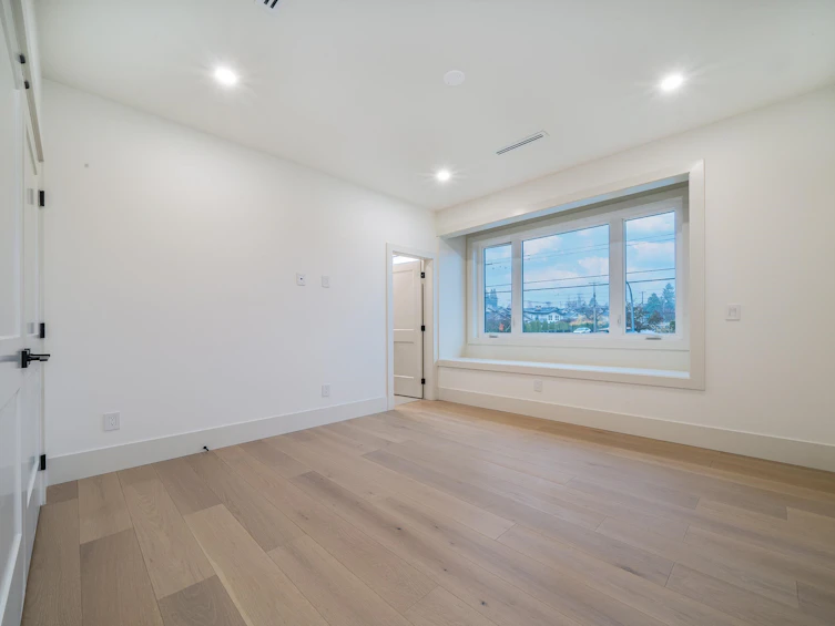 6708 Winch Street, Burnaby, BC, V5B 4K2 - 29