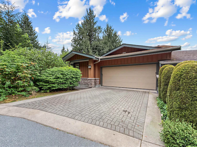 8725 Seascape Drive, West Vancouver, BC, V7W 3J7 - 2