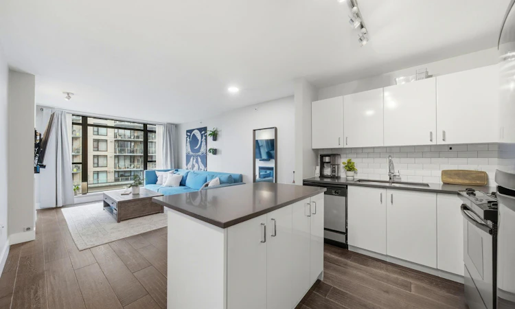 405-155 W 1st Street