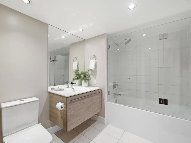 405-155 W 1st Street, North Vancouver, BC, V7M 3N8 - 19