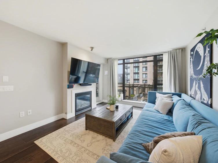 405-155 W 1st Street, North Vancouver, BC, V7M 3N8 - 11