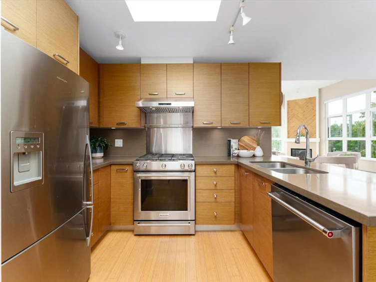 402-3732 Mt Seymour Parkway, North Vancouver, BC, V7G 1C3 - 12