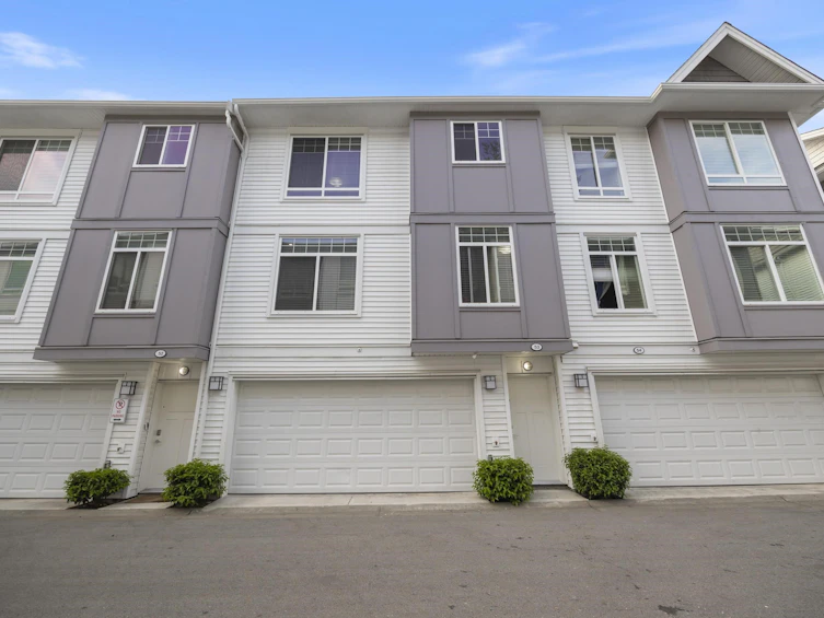 53-11267 133 Street, Surrey, BC, V3R 0E3