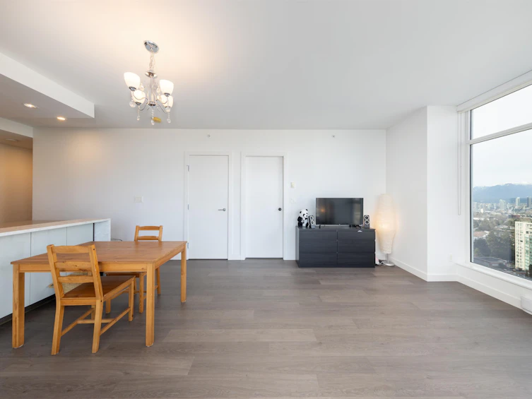 2110-4670 Assembly Way, Burnaby, BC, V5H 0H3 - 10