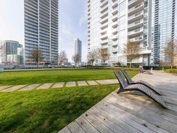 2110-4670 Assembly Way, Burnaby, BC, V5H 0H3 - 25