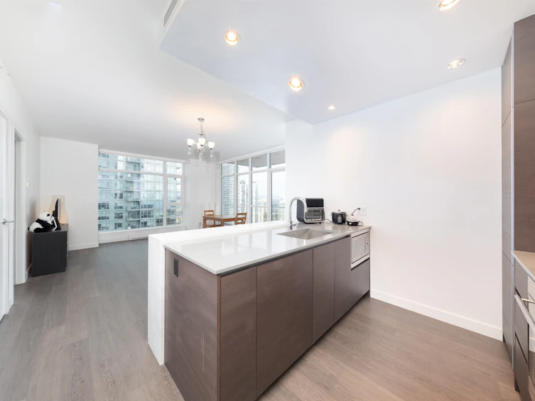 2110-4670 Assembly Way, Burnaby, BC, V5H 0H3 - 3