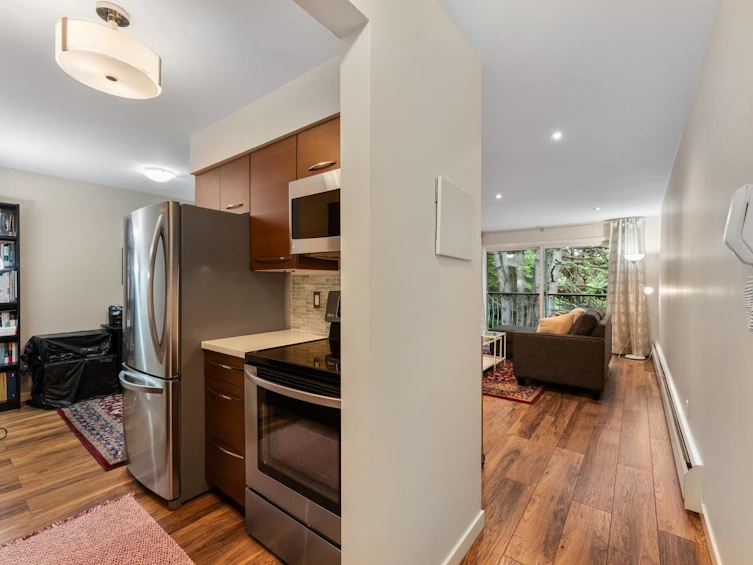 305-1611 E 3rd Avenue, Vancouver, BC, V5N 1H1 - 9