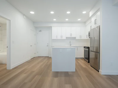 306-33820 South Fraser Way - 5