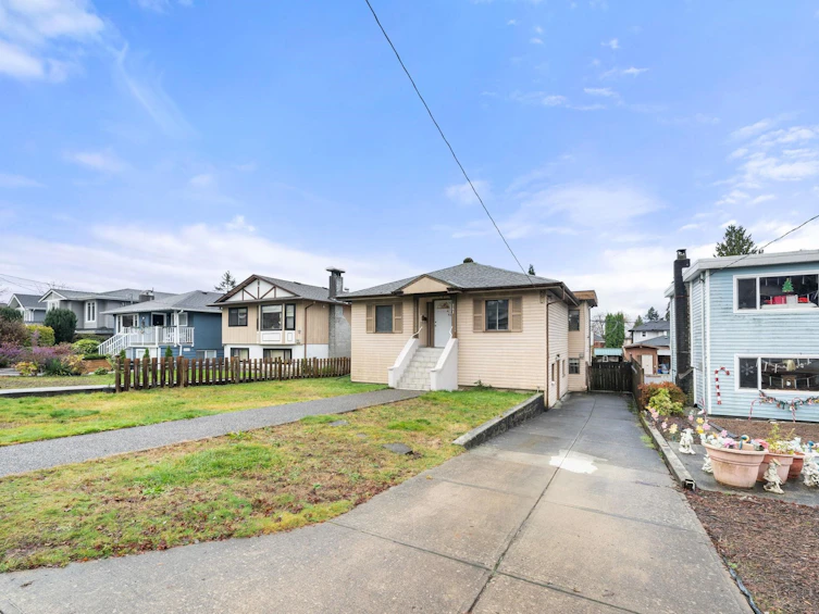 741 E 14th Street, North Vancouver, BC, V7L 2P3 - 34