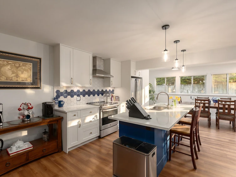 8029 Westlake Street, Burnaby, BC, V5A 2A9 - 20