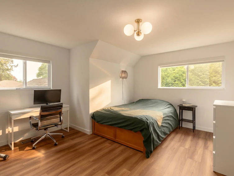 8029 Westlake Street, Burnaby, BC, V5A 2A9 - 9