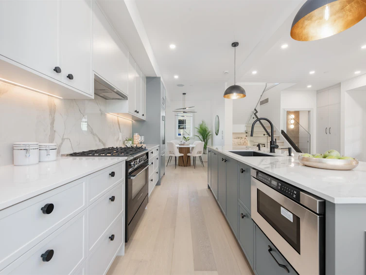 1-375 E 33rd Avenue, Vancouver, BC, V5V 2Z8 - 8