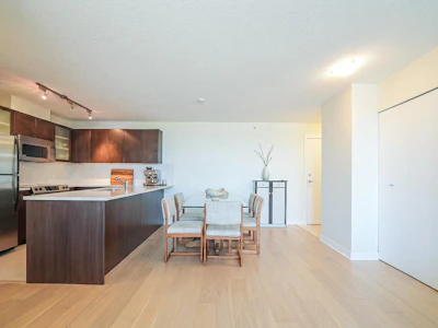 1301-7575 Alderbridge Way - 4