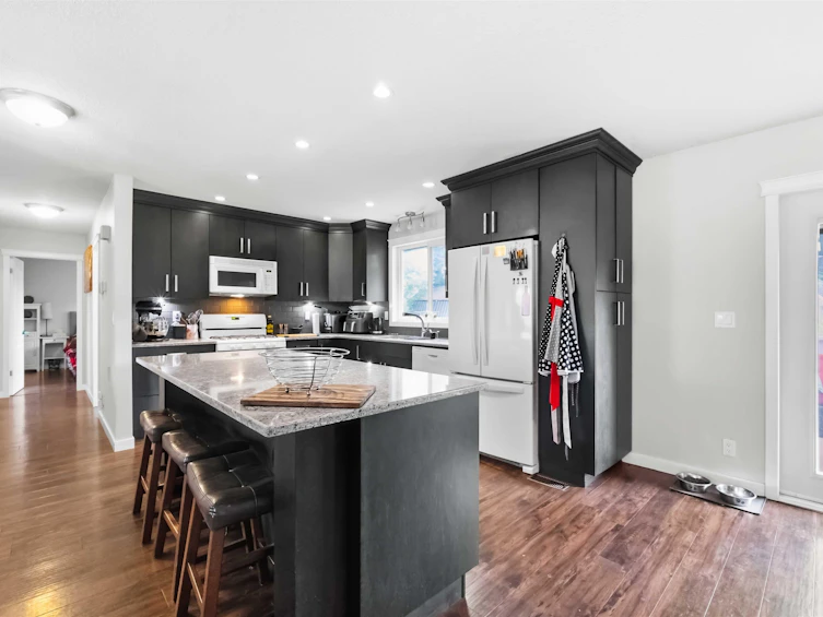 4618 207a Street, Langley, BC, V3A 5N3 - 7