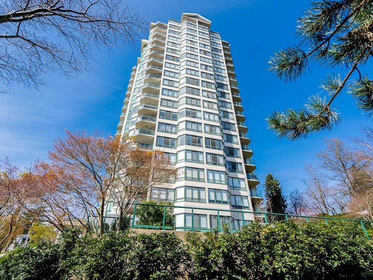 401-121 Tenth Street, New Westminster, BC, V3M 3X7 - 2