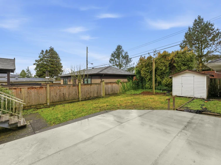6709 Ash Street, Vancouver, BC, V6P 3K3 - 21