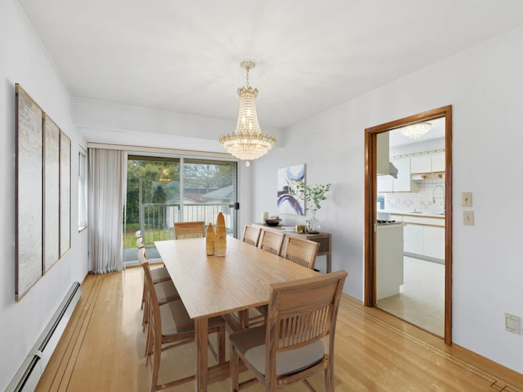 6709 Ash Street, Vancouver, BC, V6P 3K3 - 5