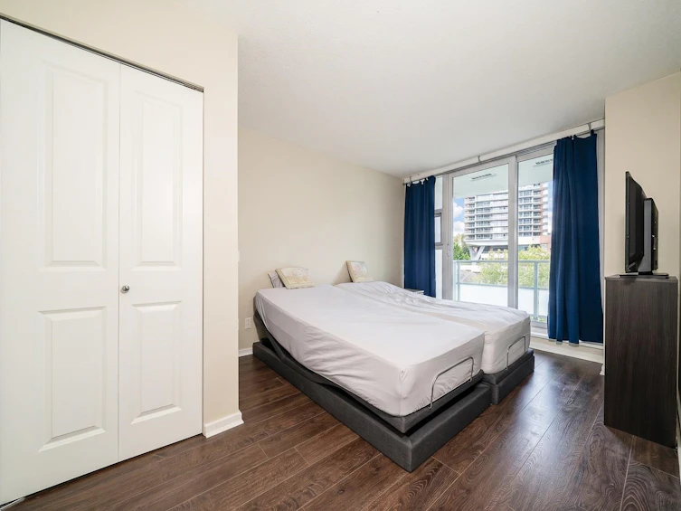 802-2289 Yukon Crescent, Burnaby, BC, V5C 0B2 - 11