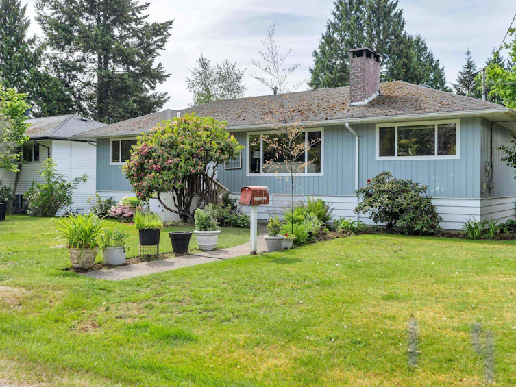 13890 Blackburn Avenue, Surrey, BC, V4B 2Z2