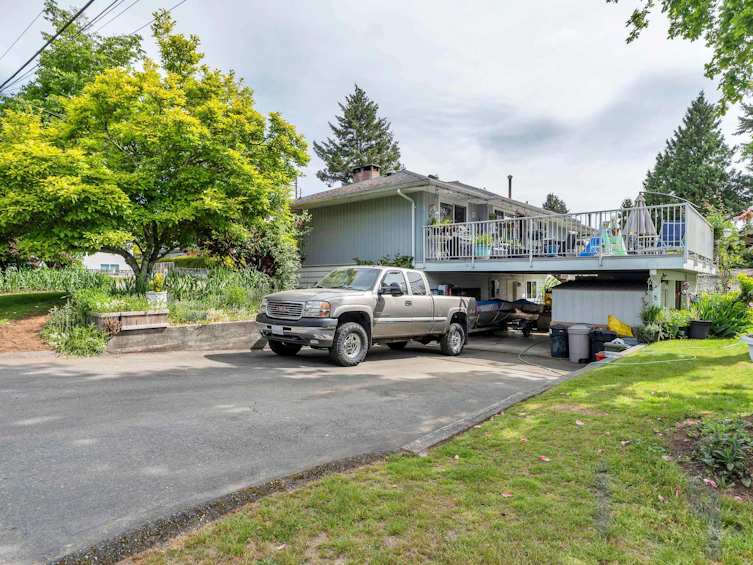 13890 Blackburn Avenue, Surrey, BC, V4B 2Z2 - 25