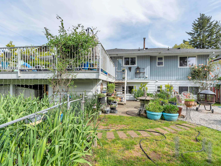 13890 Blackburn Avenue, Surrey, BC, V4B 2Z2 - 21