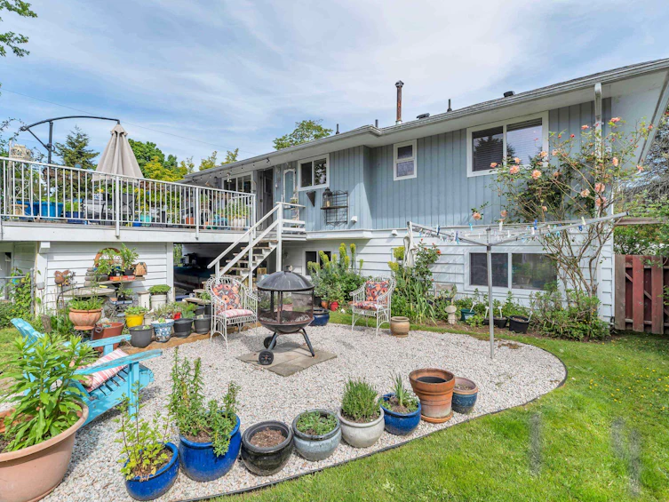 13890 Blackburn Avenue, Surrey, BC, V4B 2Z2 - 18
