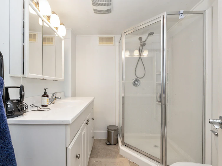 1341 E 29th Avenue, Vancouver, BC, V5V 2T4 - 23