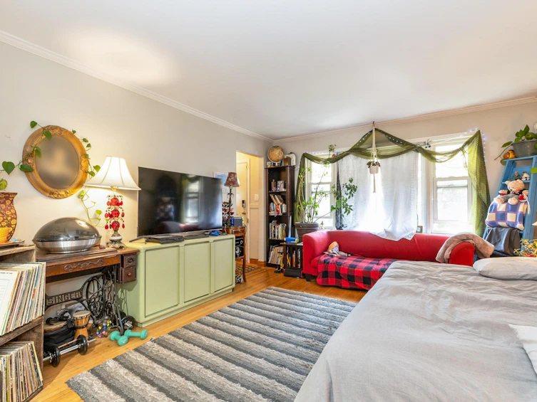 1341 E 29th Avenue, Vancouver, BC, V5V 2T4 - 2