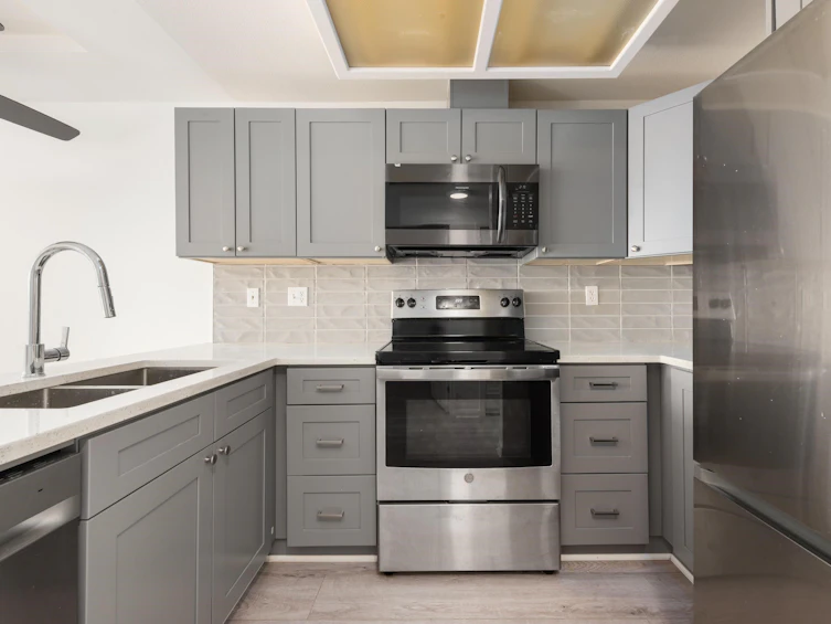 304-6475 Chester Street, Vancouver, BC, V5W 4B7 - 9