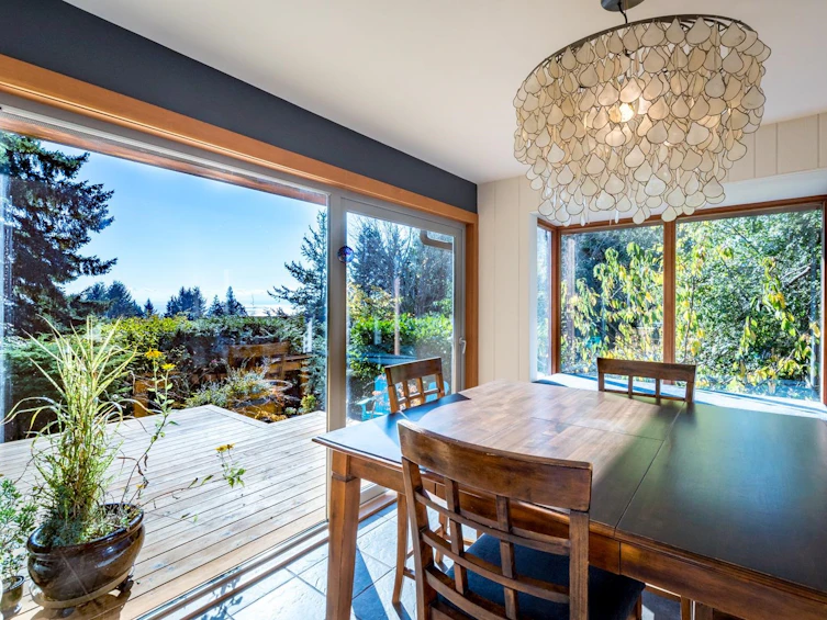 5201 Havies Road, Sechelt, BC, V7Z 0B9 - 16