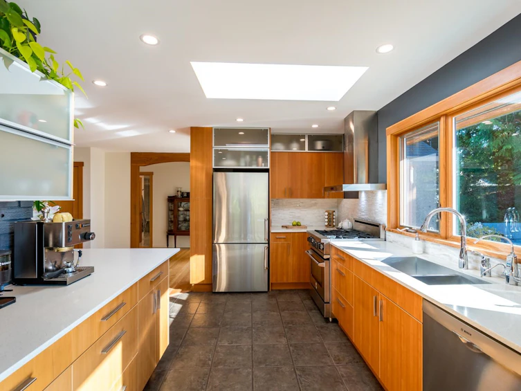 5201 Havies Road, Sechelt, BC, V7Z 0B9 - 12