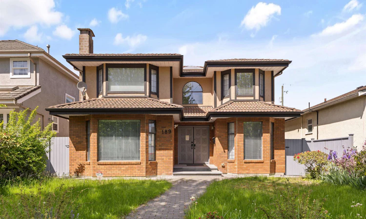 189 W 46th Avenue