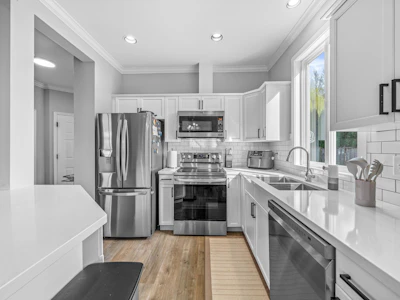 12-46808 Hudson Road - 5