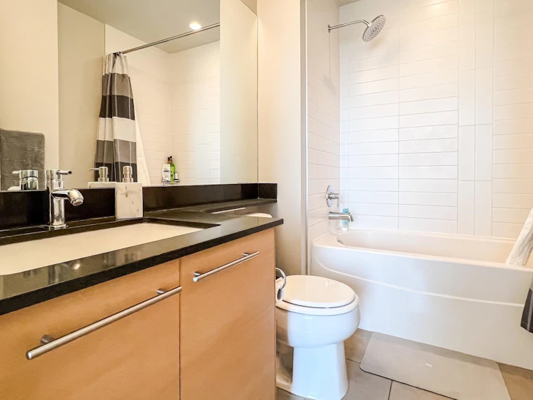 2008-13399 104 Avenue, Surrey, BC, V3T 0C9 - 15