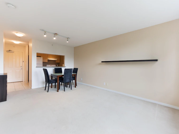 312-3663 Crowley Drive, Vancouver, BC, V5R 6H4 - 8