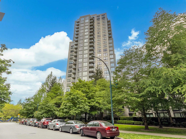 312-3663 Crowley Drive, Vancouver, BC, V5R 6H4 - 24