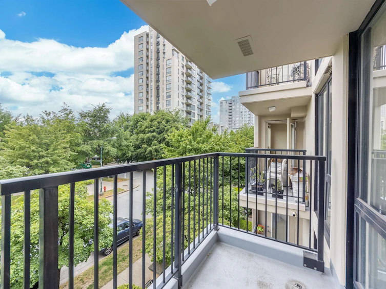 312-3663 Crowley Drive, Vancouver, BC, V5R 6H4 - 21